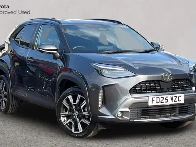 Used Toyota Yaris Cross 131 HP (96 kW) 2025 Grey SUV