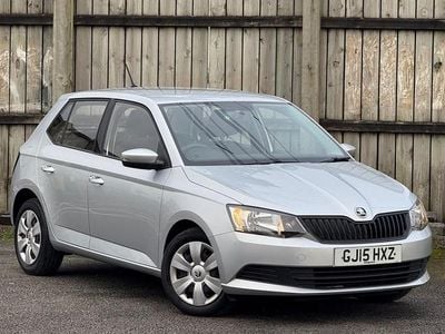 Used Skoda Fabia 60 HP (44 kW) 2015 Silver Hatchback