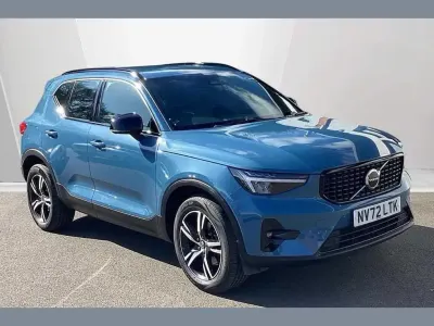Usado Volvo XC40 Plus 163 HP (119 kW) 2023 Azul SUV