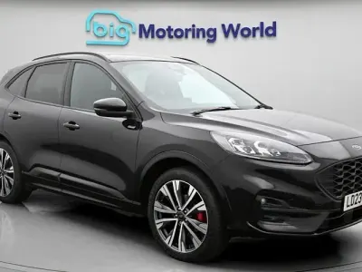 Używany Ford Kuga ST-Line X 225 KM (165 kW) 2023 SUV