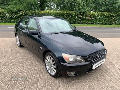 Lexus IS200