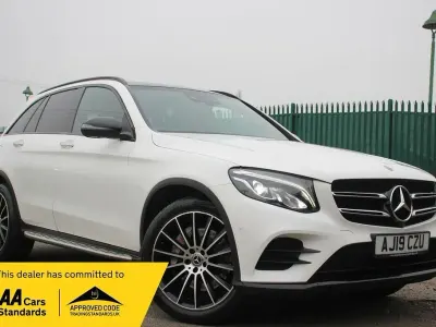 Used Mercedes GLC250 AMG 211 HP (155 kW) 2019 White Estate