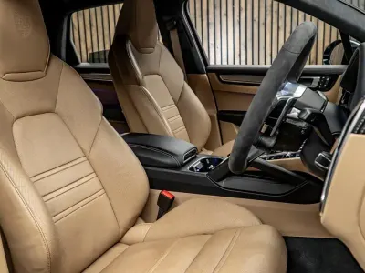 Begagnad Porsche Cayenne Platinum Edition 462 HK (339 kW) 2022 Blå SUV