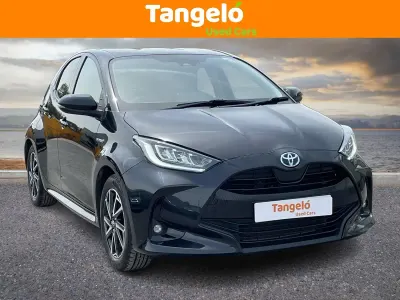 Used Toyota Yaris Design 116 HP (85 kW) 2021 Black Hatchback