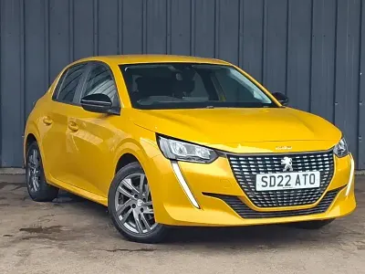 Used Peugeot 208 Active Premium 75 HP (55 kW) 2022 Yellow Hatchback