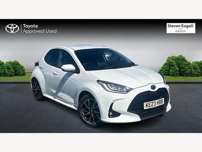Used Toyota Yaris Hybrid Design 2023 White Hatchback