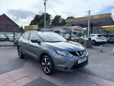 Used Nissan Qashqai N-Connecta 115 HP (84 kW) 2016 Grey SUV