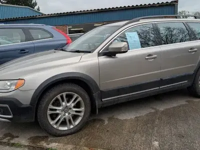Usado Volvo XC70 SE 205 HP (150 kW) 2009 Dourado Carrinha