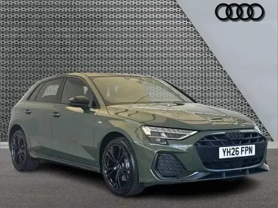 Nuevo Audi A3 e-tron Black Edition 200 CV (147 kW) 2026 Verde Utilitario