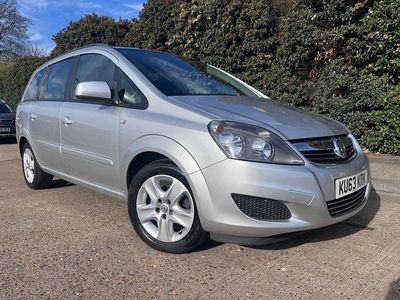 Second-hand Vauxhall Zafira 115 CP (84 kW) 2013 Argintiu Monovolum