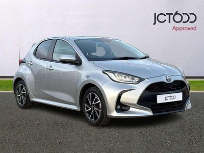 Silver Used 2022 Toyota Yaris Hybrid Design Hatchback | £14,250 (Fair price)