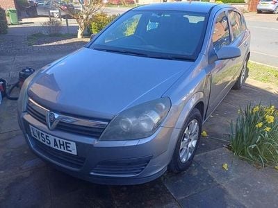 Used Vauxhall Astra Club 2005 Silver Hatchback