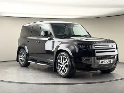 Używany Land Rover Defender HSE Dynamic 250 KM (183 kW) 2023 Czarny SUV