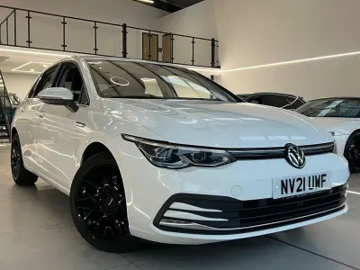 Used VW Golf VII Style 150 HP (110 kW) 2021 White Hatchback