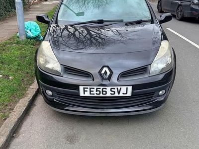Used Renault Clio II Dynamique 2006 Black Hatchback