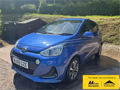 Used Hyundai i10 Premium SE 87 HP (63 kW) 2019 Blue Hatchback