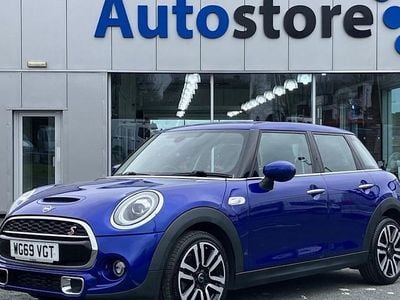 Used Mini Cooper S Exclusive 192 HP (141 kW) 2019 Blue Hatchback