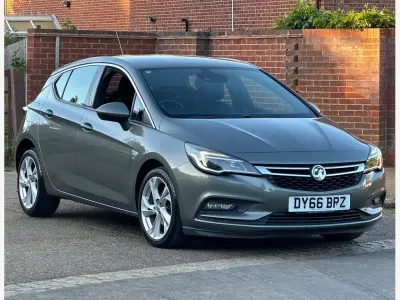 Used Vauxhall Astra SRi 150 HP (110 kW) 2016 Grey Hatchback