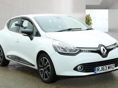 Used Renault Clio IV Dynamique 90 HP (66 kW) 2013 White Hatchback