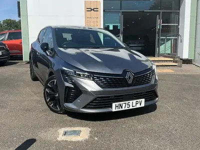 Used Renault Clio Techno 90 HP (66 kW) 2025 Grey Hatchback