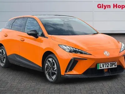 Used MG MG4 EV Trophy 150 kW (204 HP) 2022 Orange Hatchback