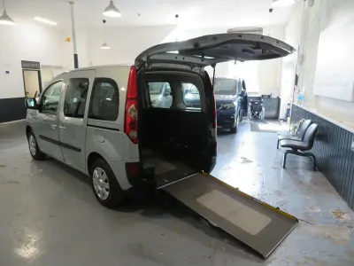 Used Renault Kangoo Expression 103 HP (75 kW) 2012 Grey MPV