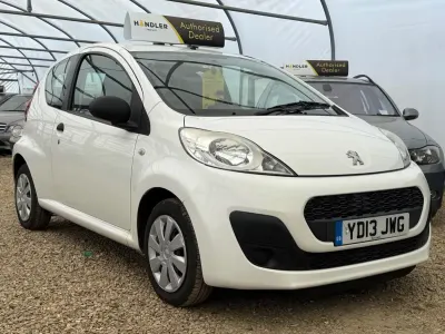 Second-hand Peugeot 107 Access 68 CP (50 kW) 2013 Alb Hatchback