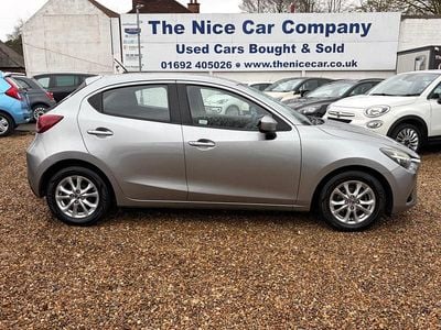 Used Mazda 2 90 HP (66 kW) 2015 Silver Hatchback