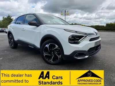 Used Citroën C4 Shine 2023 White SUV