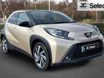 Used Toyota Aygo X 72 HP (52 kW) 2022 Beige SUV