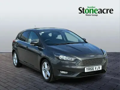 Used Ford Focus Zetec 123 HP (90 kW) 2016 Grey Hatchback