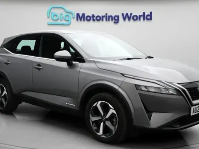 Używany Nissan Qashqai Acenta Premium 190 KM (139 kW) 2023 Szary SUV