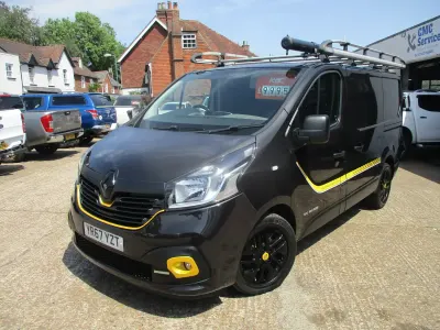 Used Renault Trafic 2017 Black MPV
