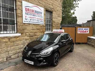 Used Renault Clio Iconic 110 HP (80 kW) 2019 Black Hatchback