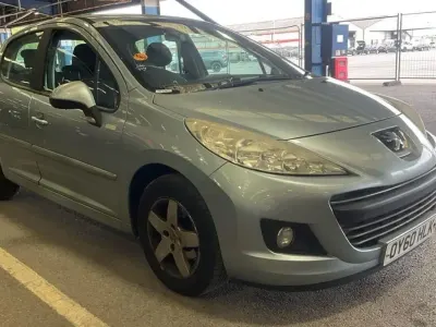 Second-hand Peugeot 207 2010 Albastru Hatchback