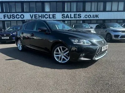 Used Lexus CT200h Luxury Line 136 HP (100 kW) 2017 Black Hatchback
