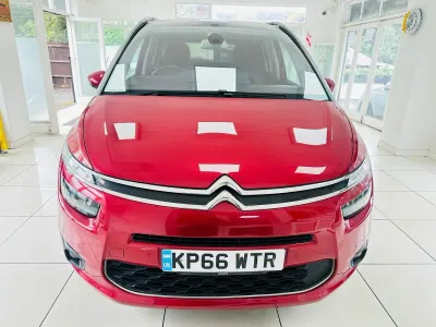 Used Citroën Grand C4 Picasso Exclusive 2016 Red MPV