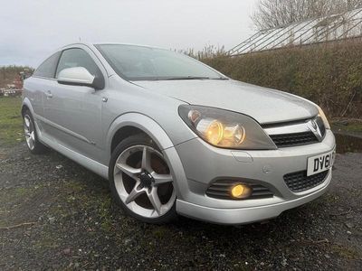 Silver Used 2011 Vauxhall Astra SRi Hatchback | £2,990 (Expensive)