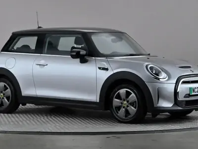 Used Mini Cooper Level 1 135 kW (184 HP) 2023 Silver Hatchback