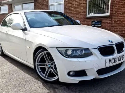 Begagnad BMW 320 Cabriolet M Sport 184 HK (135 kW) 2011 Vit Cab