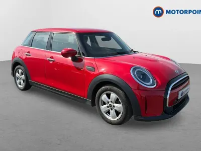 Used Mini Cooper Classic 136 HP (100 kW) 2022 Red Hatchback
