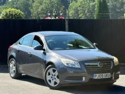 Used Vauxhall Insignia 140 HP (102 kW) 2009 Grey Sedan