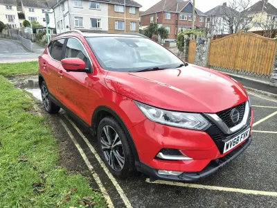 Used Nissan Qashqai N-Connecta 2018 Red SUV