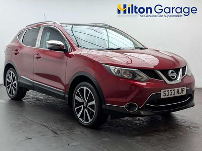 Used Nissan Qashqai Tekna 110 HP (80 kW) 2015 Red SUV