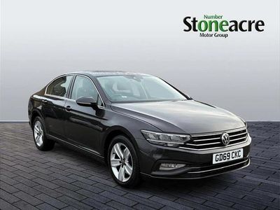 Grey Used 2019 VW Passat SE Sedan | £11,995 (Fair price)
