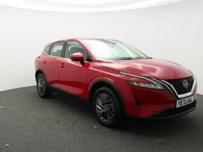 Używany Nissan Qashqai Acenta Premium 2022 Czerwony SUV