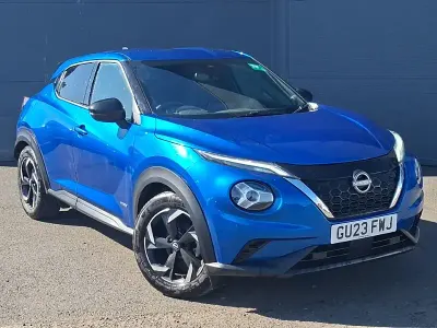 Używany Nissan Juke N-Connecta 143 KM (105 kW) 2023 Niebieski SUV