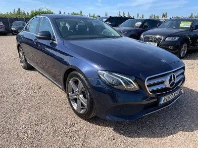 Used Mercedes E220 SE 2017 Blue Sedan