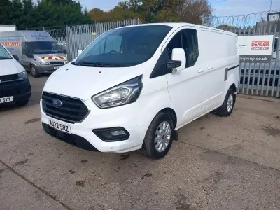 Used Ford Transit Custom Limited 130 HP (95 kW) 2022 White Van