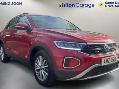 Używany VW T-Roc Life 2023 Czerwony SUV